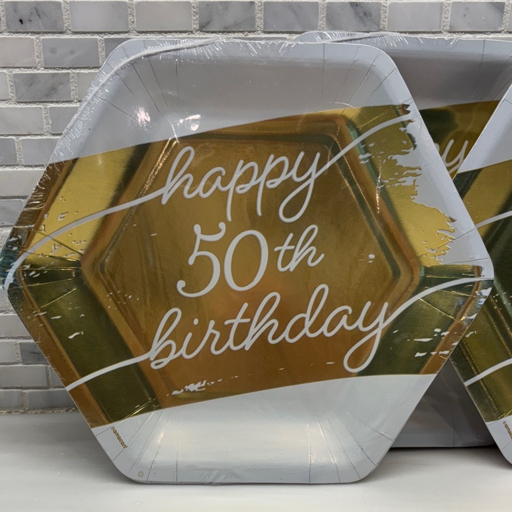 Gold/White Hexagonal Birthday Plates 7in x 7inch. Pack 32 plates.